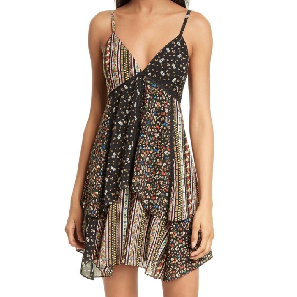 NWOT Alice + Olivia Delilah patchwork floral mini dress Size 8
